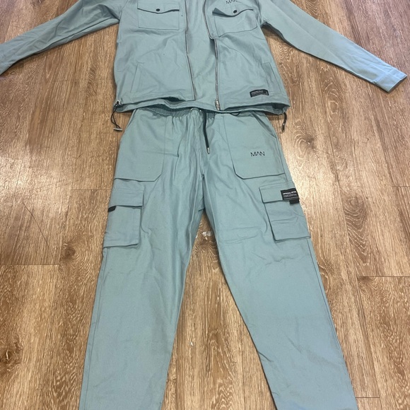 MAN boohoo Man Light Blue Cargo Jacket and Pants Set - Picture 1 of 5